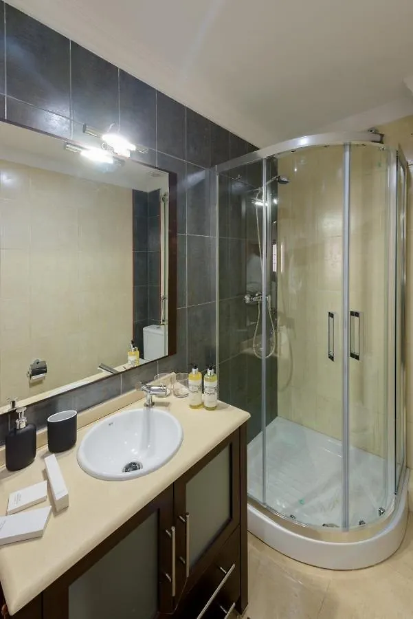 公寓 Apartamento Centrico Sibarys - 2 Dormitorios- Calle Pintada 内尔哈 西班牙